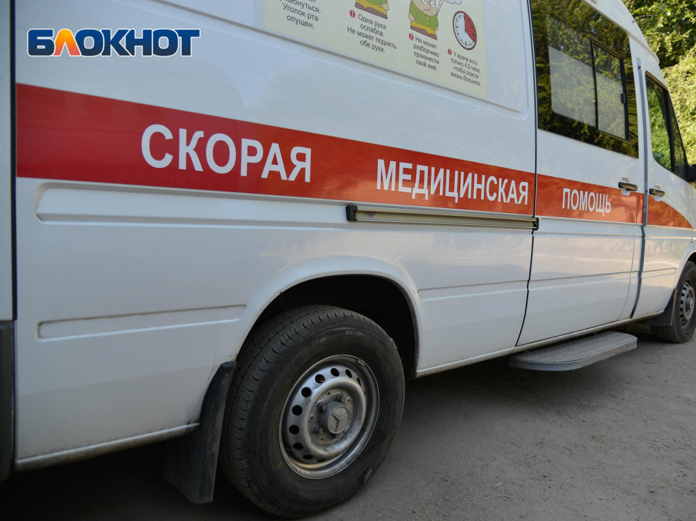 Пятилетний пассажир перевернутого внедорожника попал в больницу в Воронежской области
