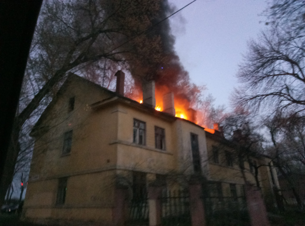 Воронежцы считают, что дом на Ленинградской сожгли намеренно