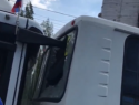 Последствия рыцарской дуэли автобусов сняли в Воронеже 