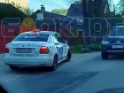 Хитрых таксистов, объезжающих пробки, сняли на видео в Воронеже 