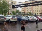 "Это полная профнепригодность коммунальщиков", – водяные развлечения детей попали на видео в Воронежской области