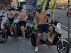 Зато в шлеме: байкеры без комплексов покрасовались в центре Воронежа