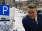Мэрия использует платные парковки для хранения снега в Воронеже