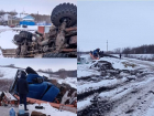 Сельчанин погиб при падении автокрана в Воронежской области