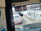 Как наплевать на выделенную полосу безнаказанно, показал своим примером воронежский водитель