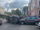 Маленькая девочка попала в больницу после массовой аварии в центре Воронежа
