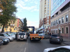 Эвакуатор забирал автомобили в центре Воронежа без сотрудников ДПС