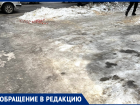 «Беспрецедентное отсутствие уборки»: похороненные подо льдом тротуары показали в Воронеже 