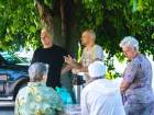 Бесплатные обеды раздали добровольцы воронежским пенсионерам