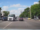 Психанули: воронежские автомобилисты массово пустились во все тяжкие из-за пробки 