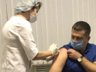 Руководитель облздрава сделал прививку от COVID-19 в Воронежской области 