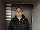 Ловил жертв в переходе: серийного мошенника задержали на вокзале в Воронеже