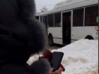 Последствия столкновения пассажирской маршрутки со столбом попало на видео в Воронеже