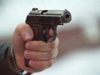 У воронежца под угрозой пистолета отобрали 1,2 млн рублей