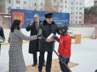 Сергей Лукин принял участие в открытии нового сезона на ледовом катке в Придонском 