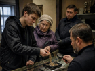 Внук года: воронежский рецидивист потащил бабушку в ломбард сдавать украденную добычу 