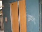 В Железнодорожном районе Воронежа две «управляшки» оштрафуют за опасные лифты