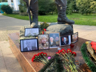 Стихийный мемориал погибшим Пригожину и вагнеровцам появился в Воронеже