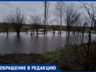 "Выехать из гаража можно только на моторной лодке", – воронежцы страдают от постоянных "наводнений", затапливающих улицу