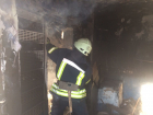 На пожаре под Воронежем пенсионер отравился угарным газом