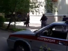 Пьяный мужчина с агрессивной овчаркой устроил дебош в центре Воронежа