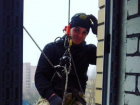 Альпинист, чудом выживший после падения с 9 этажа в Воронеже, пришёл в сознание