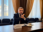Запретить гражданам мять булки предложил воронежский депутат Госдумы