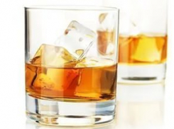 В Воронеже будут судить группировку, которая продавала поддельный элитный алкоголь