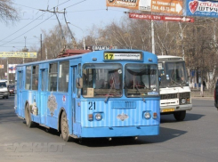 Троллейбус №17 не будет ходить по путепроводу в Воронеже в течение трех дней