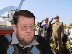 Евгений Сатановский опознал в воронежских чиновниках пособников фашистов