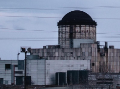 Модель Louis Vuitton «нарядили» в заброшенную Воронежскую атомную станцию 