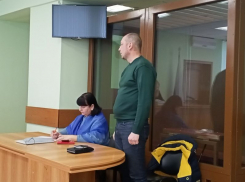Осужденный за мошенничество воронежский экс-депутат Алексей Пинигин отмечает 51-й день рождения