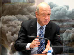 5 первых залпов по «кошельку» «Справедливой России - За правду» Александру Бабакову