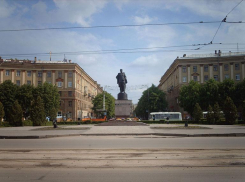 Воронежские власти сэкономят на обновлении привокзальной площади 700 тыс рублей