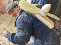 Бабу Ягу на киберступе создали виртуозные укротители бензопилы из Воронежа