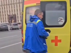 Добрый поступок совершили сотрудники ГИБДД под окнами воронежского правительства