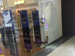 Последствия разгрома магазина смартфонов сняли в Воронеже