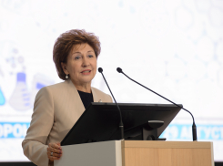 Галина Карелова продолжает богатеть в качестве воронежского сенатора - опубликован доход за 2021 год