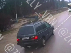 Опубликованы жесткие кадры со сбитым мужчиной в Воронеже