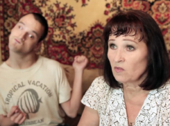 «Завтра в 9, чтобы забрала заявление!» - к матери воронежского инвалида наведался пугающий незнакомец