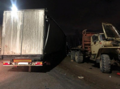 Появились кадры с места жуткого ДТП с грузовиками на М-4 в Воронеже