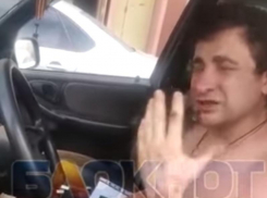 «Криминальный авторитет» из Воронежа, грозивший полицейскому лизанием толчка, остался в СИЗО