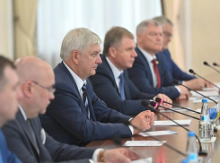 Стало известно, чем закончилась поездка воронежского губернатора Гусева в Беларусь