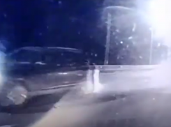 Крученое ДТП с фурой показали от первого лица на выезде из Воронежа 