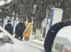 Напал на двух девочек: о странном мужчине сообщили воронежцы