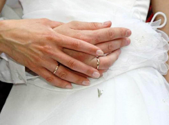 Воронежских молодоженов приглашают на конкурс «Рай в шалаше»