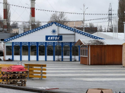 Техническое открытие катка проходит на «Адмиралтейке» 