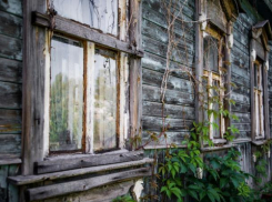 Девять ветхих домов снесут в разных частях Воронежа