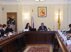 Александр Гусев вышел к прессе