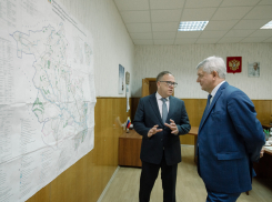 «Потёмкинский бюджет» презентовали воронежскому губернатору в Семилуках